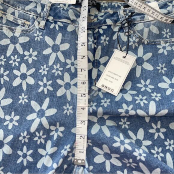 Judy Blue Floral Print Crop Wide Leg Jeans 15 32 Retro Hippie Flower SOLD OUT - Picture 4 of 9